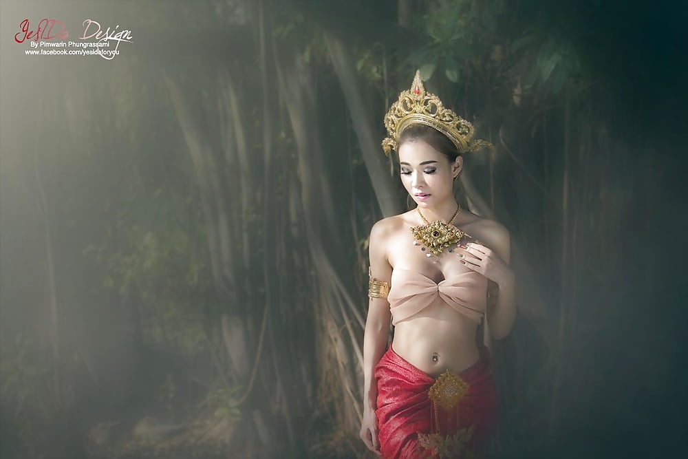 Thai Model nude 30